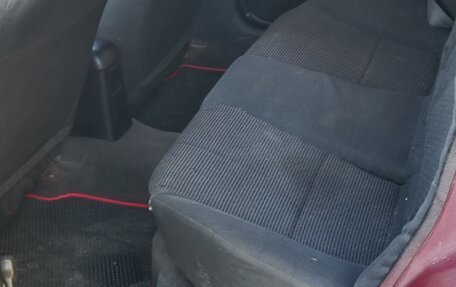 Mazda 323, 1996 год, 170 000 рублей, 7 фотография