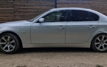 BMW 5 серия, 2003 год, 899 990 рублей, 2 фотография