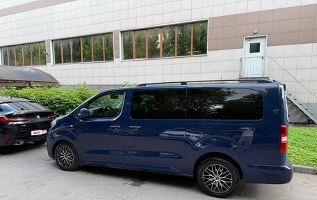 Peugeot Traveller I, 2018 год, 3 300 000 рублей, 10 фотография
