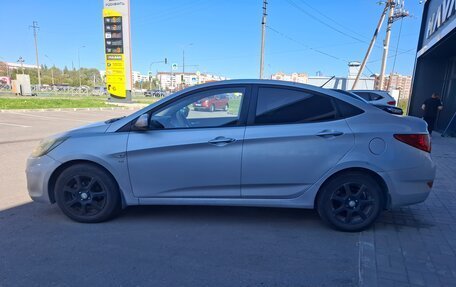 Hyundai Solaris II рестайлинг, 2011 год, 679 000 рублей, 2 фотография