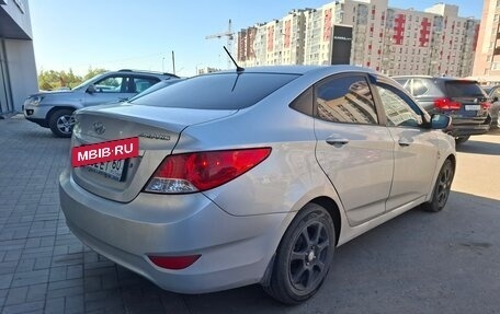 Hyundai Solaris II рестайлинг, 2011 год, 679 000 рублей, 4 фотография