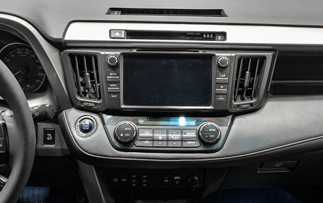 Toyota RAV4, 2019 год, 2 730 000 рублей, 15 фотография