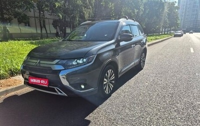 Mitsubishi Outlander III рестайлинг 3, 2021 год, 3 190 000 рублей, 1 фотография