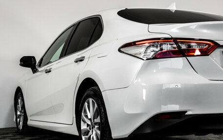 Toyota Camry, 2018 год, 2 449 000 рублей, 10 фотография