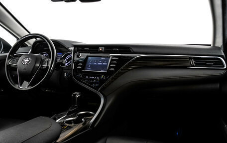 Toyota Camry, 2018 год, 2 449 000 рублей, 12 фотография