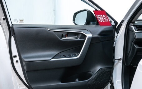 Toyota RAV4, 2019 год, 3 215 000 рублей, 7 фотография