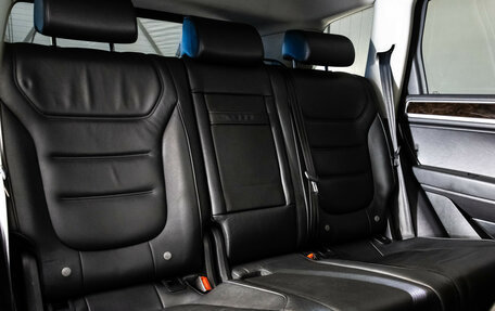 Volkswagen Touareg III, 2012 год, 1 849 000 рублей, 22 фотография
