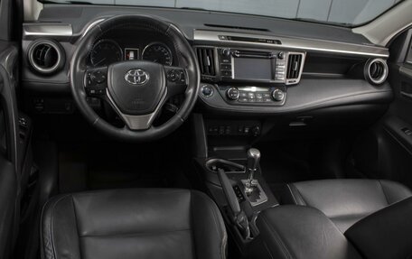Toyota RAV4, 2015 год, 2 250 000 рублей, 5 фотография