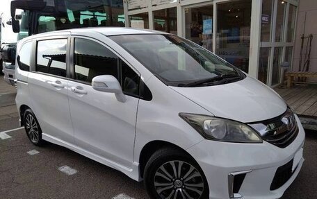 Honda Freed I, 2016 год, 744 000 рублей, 1 фотография