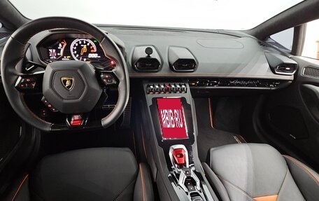 Lamborghini Huracán, 2021 год, 20 250 000 рублей, 12 фотография