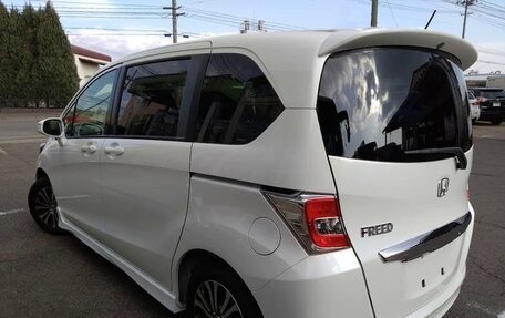 Honda Freed I, 2016 год, 744 000 рублей, 3 фотография