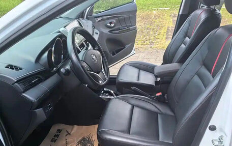 Toyota Yaris XP150 рестайлинг, 2022 год, 1 100 777 рублей, 9 фотография