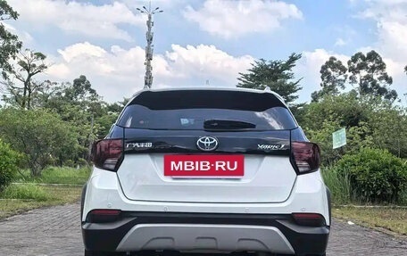 Toyota Yaris XP150 рестайлинг, 2022 год, 1 100 777 рублей, 5 фотография