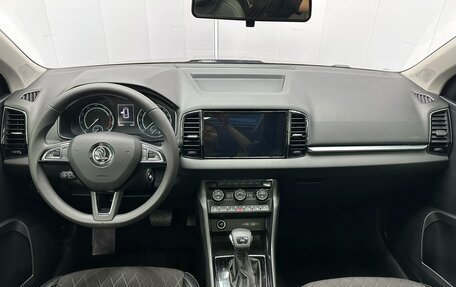 Skoda Karoq I, 2021 год, 2 010 000 рублей, 10 фотография