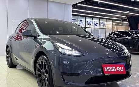 Tesla Model Y I, 2023 год, 3 990 000 рублей, 2 фотография