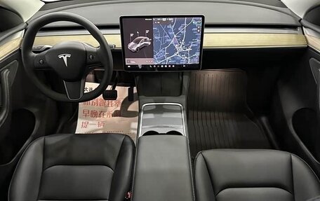 Tesla Model Y I, 2023 год, 3 990 000 рублей, 12 фотография
