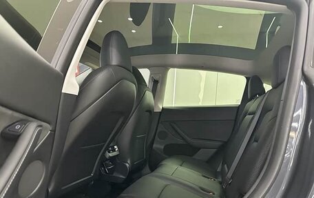 Tesla Model Y I, 2023 год, 3 990 000 рублей, 11 фотография