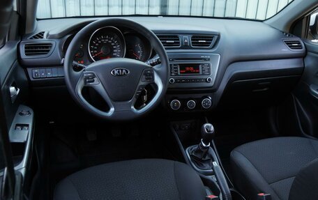 KIA Rio III рестайлинг, 2015 год, 990 000 рублей, 6 фотография