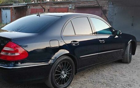 Mercedes-Benz E-Класс, 2002 год, 750 000 рублей, 4 фотография