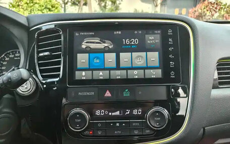 Mitsubishi Outlander III рестайлинг 3, 2022 год, 1 645 555 рублей, 14 фотография