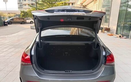 Mercedes-Benz A-Класс, 2022 год, 2 100 000 рублей, 19 фотография