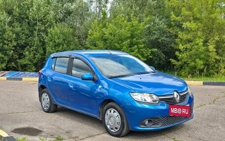Renault Sandero II рестайлинг, 2015 год, 540 000 рублей, 1 фотография