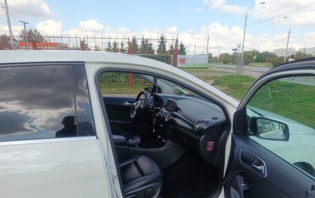 Mercedes-Benz B-Класс, 2014 год, 850 000 рублей, 5 фотография