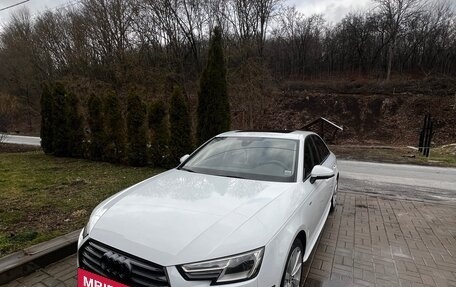 Audi A4, 2018 год, 2 900 000 рублей, 2 фотография