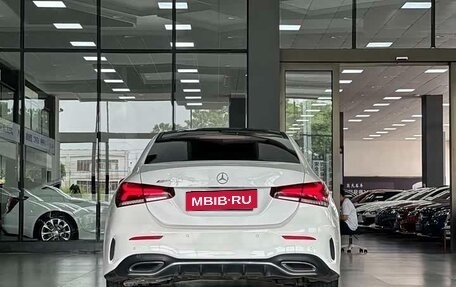 Mercedes-Benz A-Класс, 2022 год, 2 100 000 рублей, 6 фотография