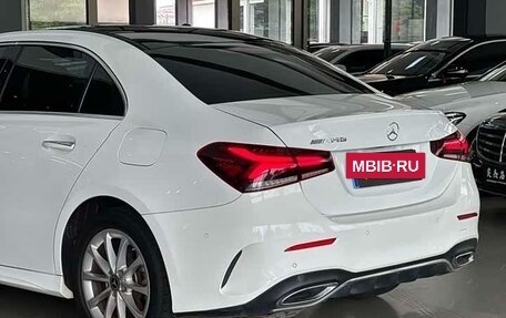 Mercedes-Benz A-Класс, 2022 год, 2 100 000 рублей, 7 фотография