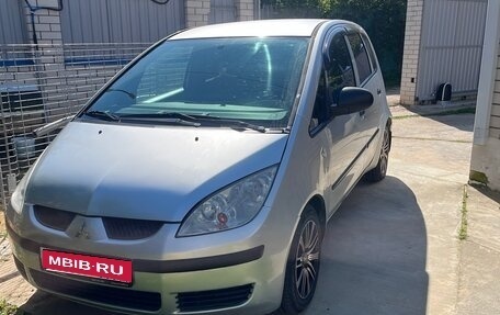 Mitsubishi Colt VI рестайлинг, 2004 год, 350 000 рублей, 1 фотография