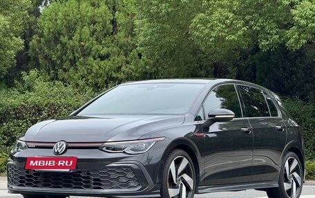 Volkswagen Golf GTI, 2022 год, 2 940 000 рублей, 3 фотография
