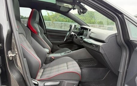 Volkswagen Golf GTI, 2022 год, 2 940 000 рублей, 11 фотография