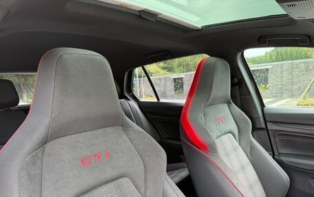 Volkswagen Golf GTI, 2022 год, 2 940 000 рублей, 12 фотография