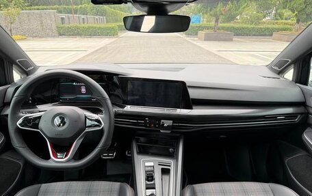 Volkswagen Golf GTI, 2022 год, 2 940 000 рублей, 13 фотография