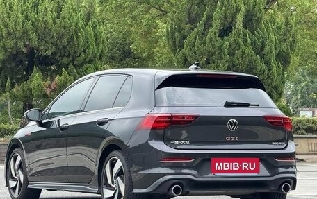 Volkswagen Golf GTI, 2022 год, 2 940 000 рублей, 4 фотография