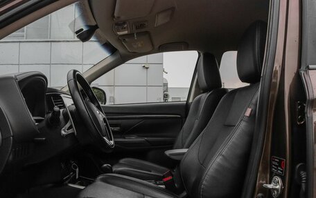 Mitsubishi Outlander III рестайлинг 3, 2018 год, 1 495 000 рублей, 5 фотография