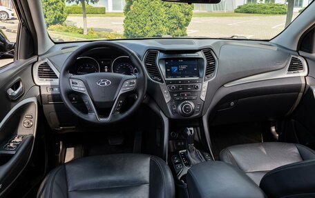 Hyundai Santa Fe III рестайлинг, 2017 год, 1 795 000 рублей, 22 фотография