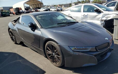 BMW i8 I рестайлинг, 2019 год, 4 250 000 рублей, 1 фотография