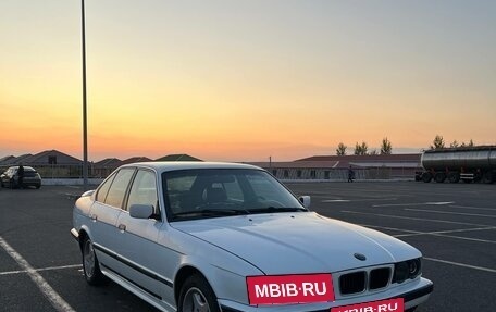 BMW 5 серия, 1992 год, 370 000 рублей, 11 фотография