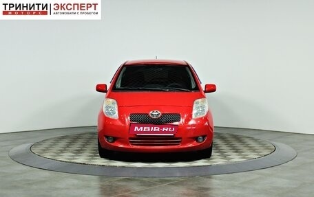 Toyota Yaris III рестайлинг, 2008 год, 587 000 рублей, 2 фотография
