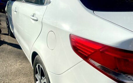 KIA Rio III рестайлинг, 2016 год, 900 000 рублей, 5 фотография