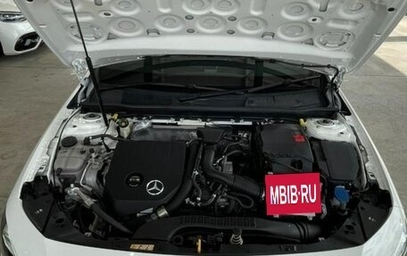 Mercedes-Benz A-Класс, 2022 год, 2 100 000 рублей, 29 фотография