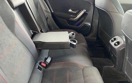 Mercedes-Benz A-Класс, 2022 год, 2 100 000 рублей, 27 фотография