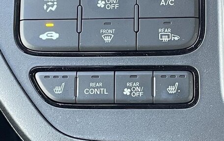 Honda Stepwgn, 2022 год, 2 099 000 рублей, 14 фотография