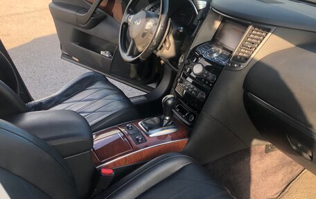 Infiniti FX II, 2013 год, 1 890 000 рублей, 10 фотография