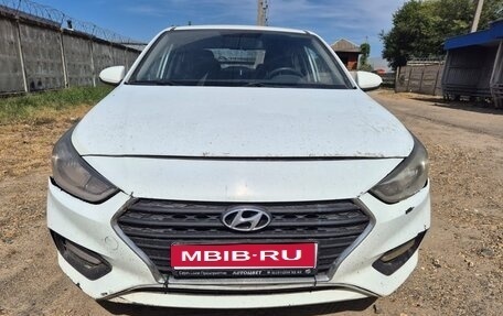 Hyundai Solaris II рестайлинг, 2018 год, 550 000 рублей, 1 фотография