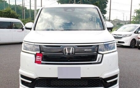 Honda Stepwgn, 2022 год, 2 068 000 рублей, 8 фотография