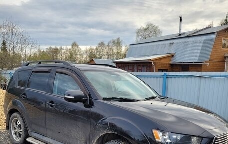 Mitsubishi Outlander III рестайлинг 3, 2011 год, 1 400 000 рублей, 1 фотография