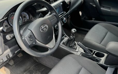 Toyota Corolla, 2013 год, 1 555 000 рублей, 3 фотография